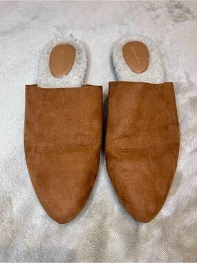 Universal Thread Brown Faux Suede Sherpa Mule Slippers Size 8